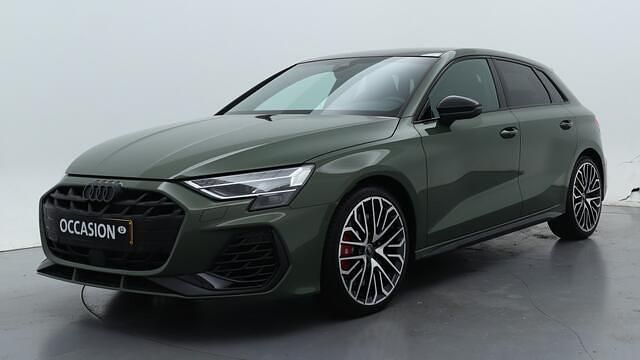 Groen Gebruikt 2024 Audi S3 Sportback Performance Hatchback | € 79.950 - Afbeelding 1/4