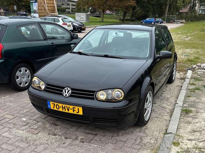 Gebruikt 2002 VW Golf IV Hatchback | € 1.400 (Eerlijke prijs) - Afbeelding 1/4