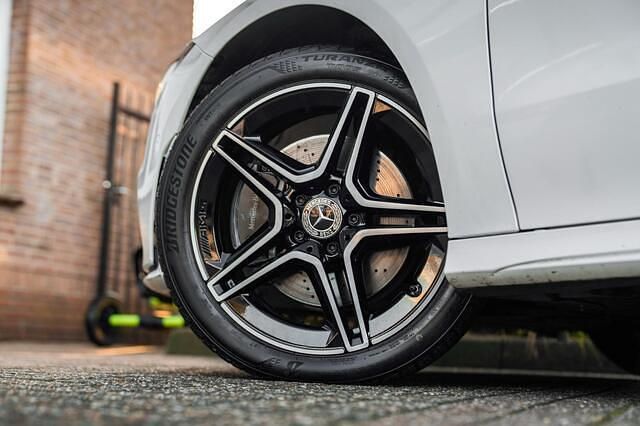 Occasion Mercedes CLA250 Shooting Brake AMG 160 PK (117 kW) 2020 Wit Stationwagen