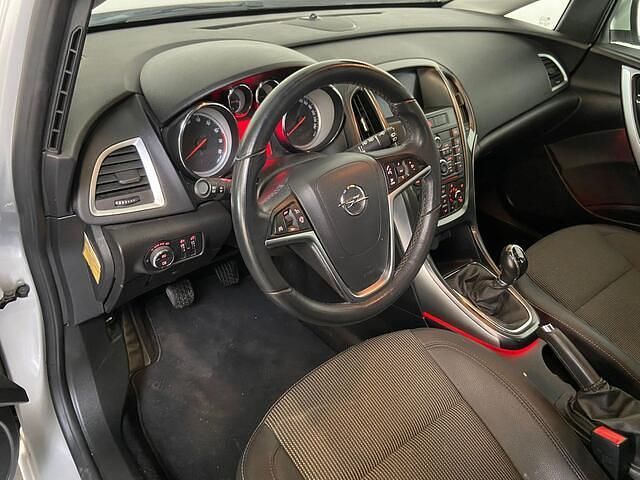 Occasion Opel Astra Cosmo 141 PK (103 kW) 2014 Grijs Hatchback