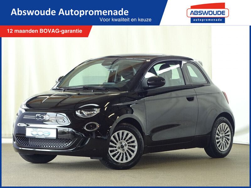 Zwart Gebruikt 2023 Fiat 500e Action Hatchback | € 26.495 - Afbeelding 1/4