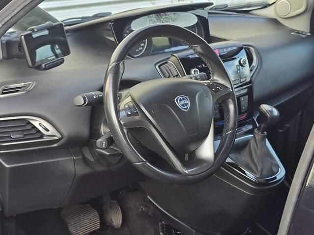 Occasion Lancia Ypsilon Platinum 86 PK (63 kW) 2012 Blauw Hatchback