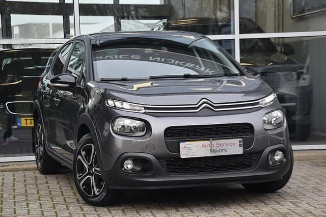 Grijs (metallic) Occasion 2019 Citroën C3 Feel Hatchback | € 8.450 (Goede deal) - Afbeelding 1/4