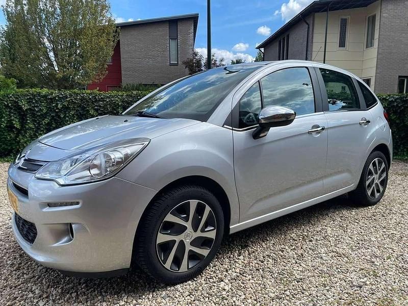 Grijs Gebruikt 2016 Citroën C3 PureTech Hatchback | € 4.775 (Goede deal) - Afbeelding 1/4