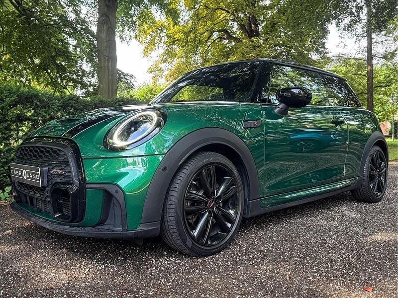 Groen Gebruikt 2021 Mini Cooper S Resolute Edition Hatchback | € 31.450 (Eerlijke prijs) - Afbeelding 1/3