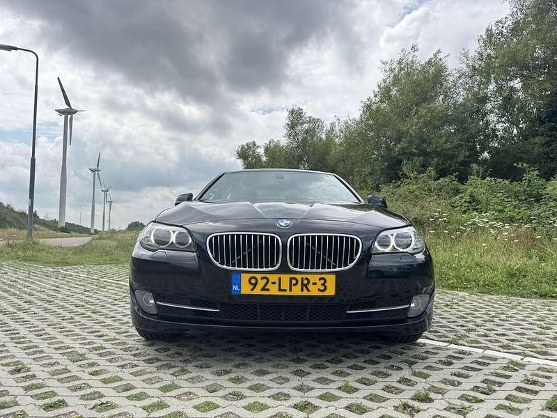 Gebruikt 2010 BMW 523 Executive Sedan | € 10.750 (Duur) - Afbeelding 1/4