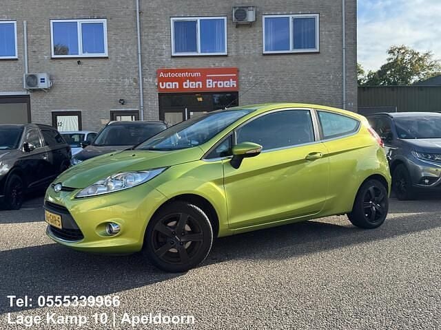 Groen Gebruikt 2008 Ford Fiesta Titanium Hatchback | € 2.445 (Super prijs) - Afbeelding 1/4