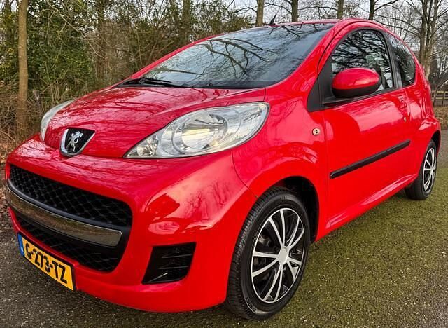 Occasion Peugeot 107 68 PK (50 kW) 2009 Rood Hatchback