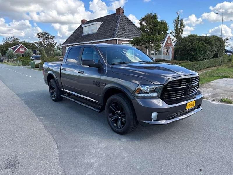 Occasion Dodge Ram 401 PK (294 kW) 2023 Grijs Pickup