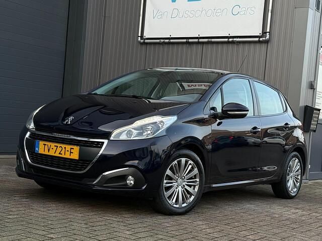 Occasion Peugeot 208 Signature Sky 83 PK (61 kW) 2018 Blauw Hatchback