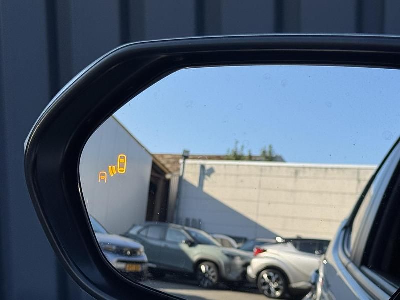 Occasion Toyota Yaris Hybrid 116 PK (85 kW) 2022 Grijs Hatchback