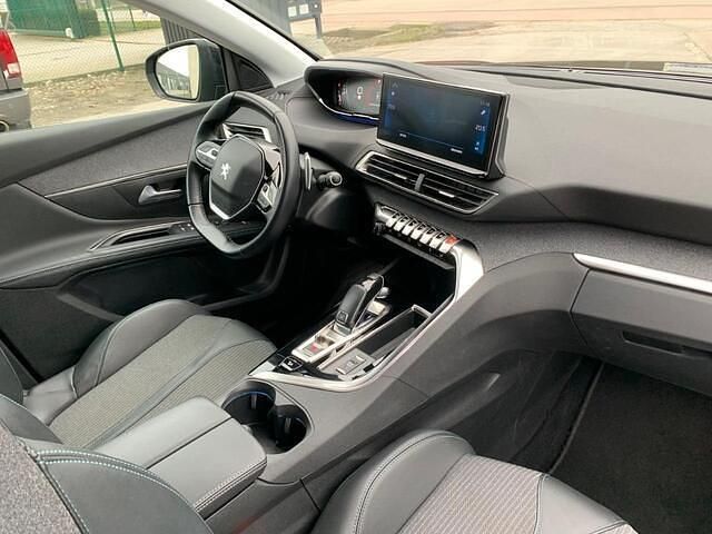 Occasion Peugeot 5008 Allure 131 PK (96 kW) 2021 Grijs SUV