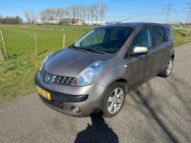 Bruin Gebruikt 2008 Nissan Note Acenta MPV | € 1.249 (Eerlijke prijs) - Afbeelding 1/4