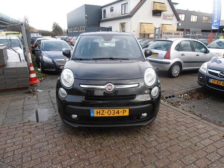 Occasion Fiat 500L Urban 105 PK (77 kW) 2016 Zwart MPV