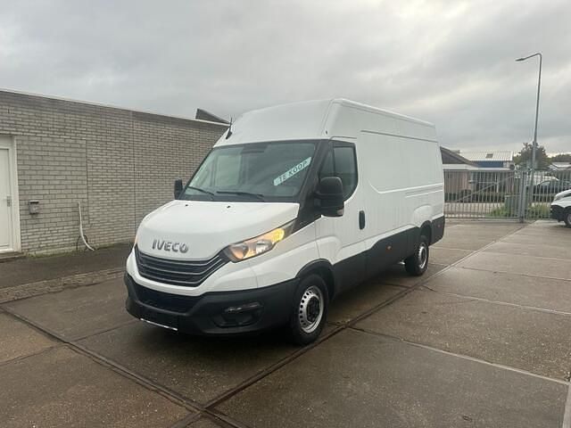 Wit Gebruikt 2023 Iveco Daily Van | € 25.950 (Goede deal) - Afbeelding 1/4