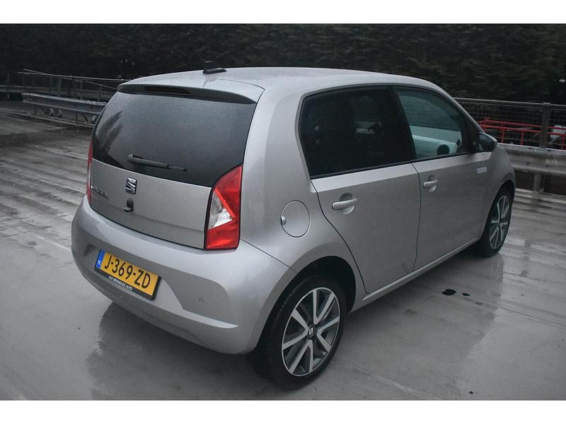 Occasion Seat Mii 61 kW (83 PK) 2020 Grijs Hatchback