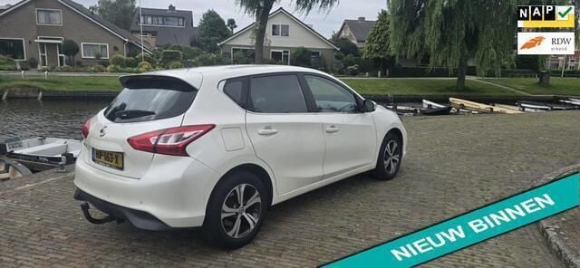 Wit Gebruikt 2015 Nissan Pulsar Hatchback | € 7.350 (Goede deal) - Afbeelding 1/4