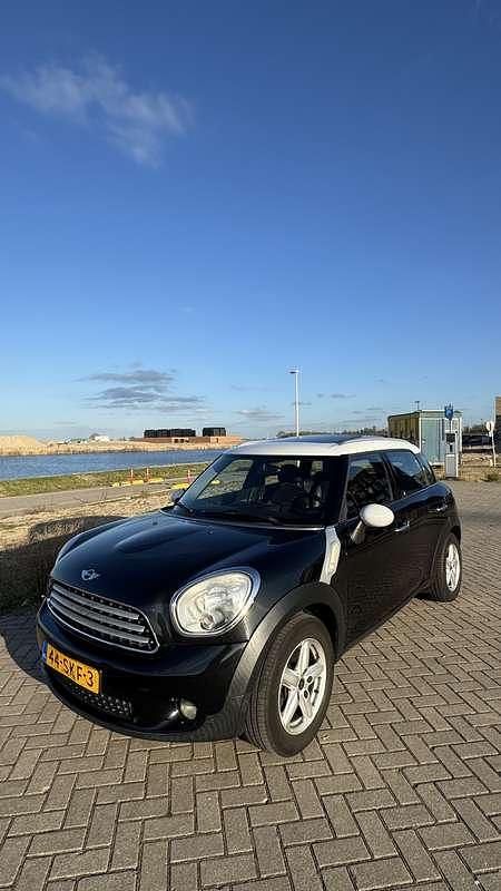 Zwart Gebruikt 2011 Mini Cooper Countryman Pepper SUV | € 5.600 (Iets duurder) - Afbeelding 1/4