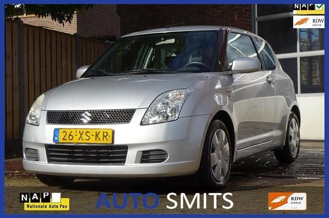 Grijs Gebruikt 2007 Suzuki Swift GLS Hatchback | € 5.450 (Eerlijke prijs) - Afbeelding 1/4