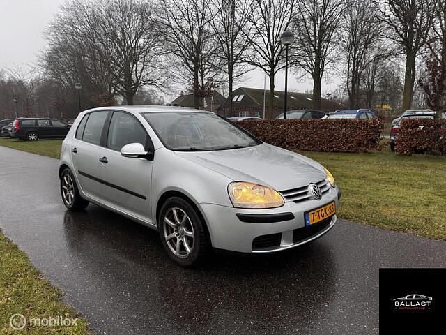 Occasion VW Golf IV Trendline 90 PK (66 kW) 2004 Grijs Hatchback