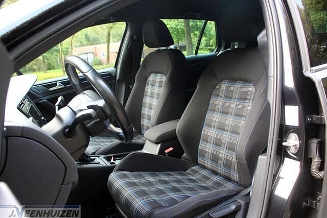 Occasion VW Golf VII GTE 150 PK (110 kW) 2015 Zwart Hatchback