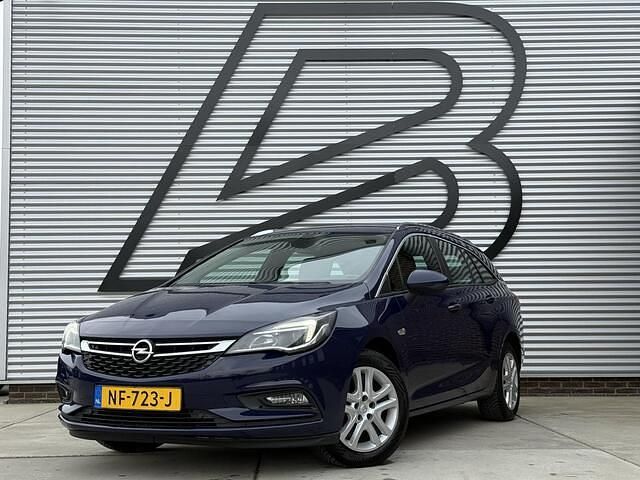 Blauw Occasion 2017 Opel Astra Business Stationwagen | € 7.443 (Goede deal) - Afbeelding 1/4