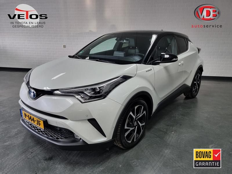 Wit Occasion 2022 Toyota C-HR Plus SUV | € 21.850 (Eerlijke prijs) - Afbeelding 1/4