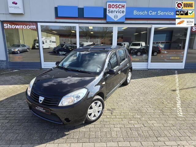Zwart Gebruikt 2009 Dacia Sandero Ambiance Hatchback | € 3.950 (Iets duurder) - Afbeelding 1/4