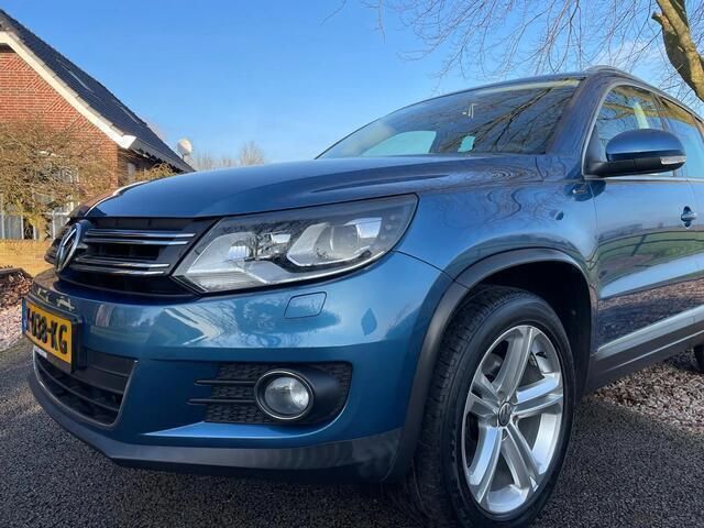 Occasion VW Tiguan LOUNGE 150 PK (110 kW) 2015 Blauw SUV