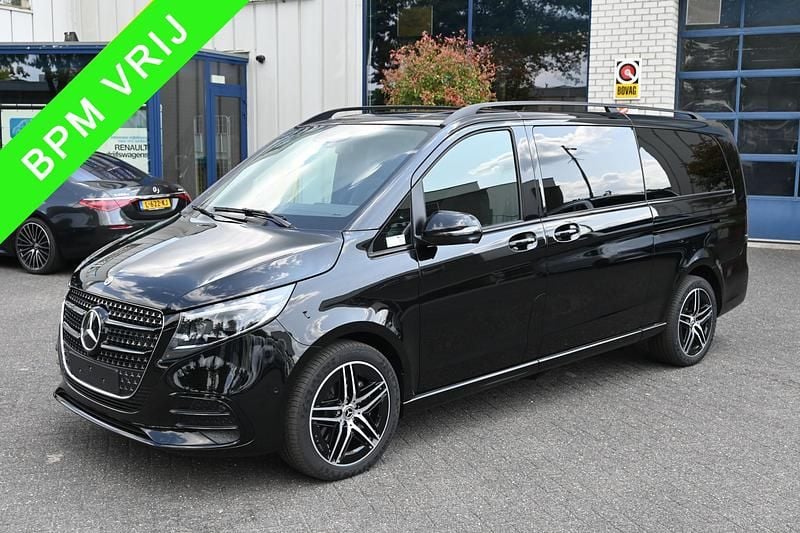 Zwart Nieuw 2024 Mercedes V250 Avantgarde MPV | € 82.950 (Eerlijke prijs) - Afbeelding 1/4