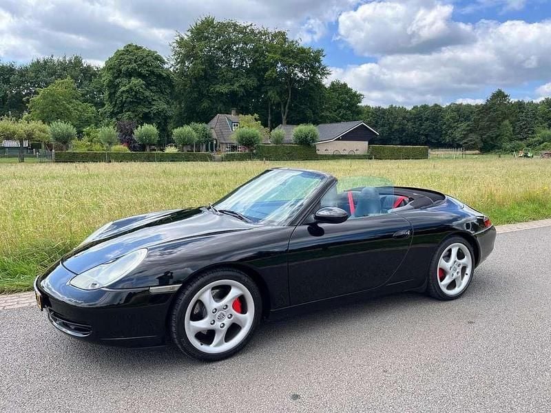 Zwart Gebruikt 2000 Porsche 911 Carrera 4 Cabriolet Cabriolet | € 23.999 - Afbeelding 1/4