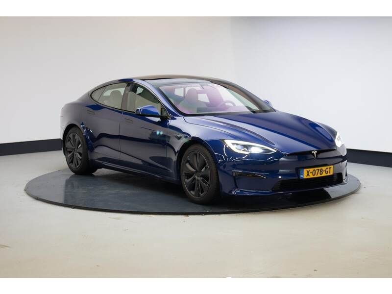 Blauw Gebruikt 2023 Tesla Model S Sedan | € 68.950 - Afbeelding 1/4