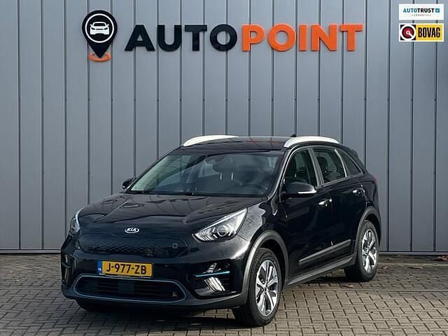 Zwart Gebruikt 2020 Kia e-Niro SUV | € 18.398 (Super prijs) - Afbeelding 1/4