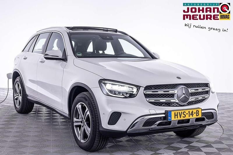 Wit Gebruikt 2022 Mercedes GLC300 Premium Plus SUV | € 44.990 - Afbeelding 1/4