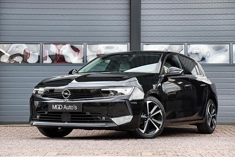 Occasion Opel Astra Elegance 131 PK (96 kW) 2023 Zwart Hatchback