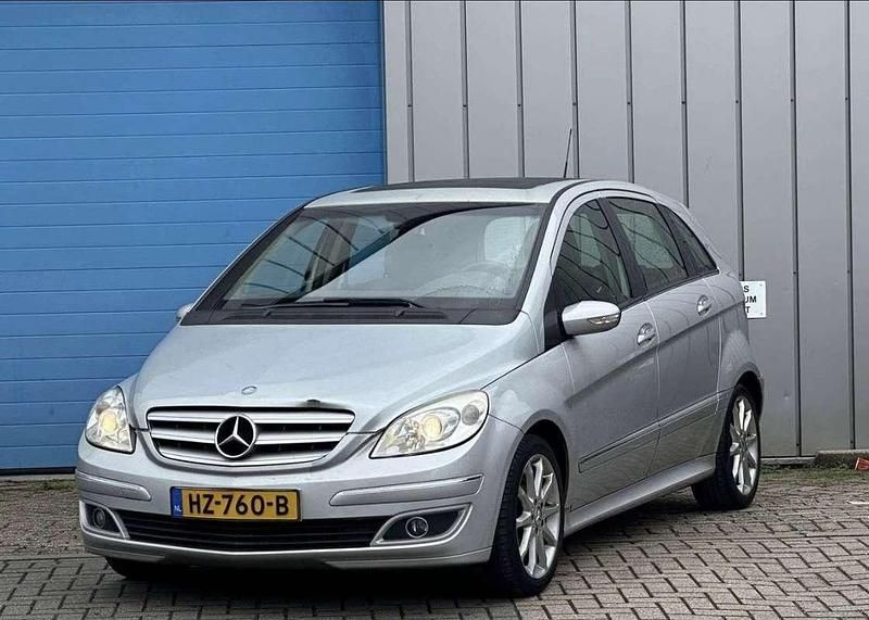 Grijs Gebruikt 2005 Mercedes B200 MPV | € 3.000 (Super prijs) - Afbeelding 1/4