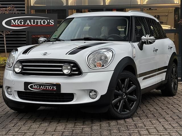 Wit Gebruikt 2014 Mini Cooper Countryman Pepper SUV | € 10.495 (Eerlijke prijs) - Afbeelding 1/4