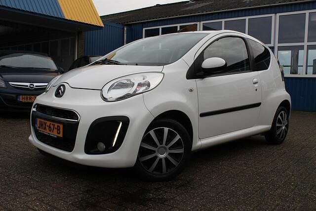 Wit Occasion 2014 Citroën C1 Hatchback | € 3.988 (Goede deal) - Afbeelding 1/4
