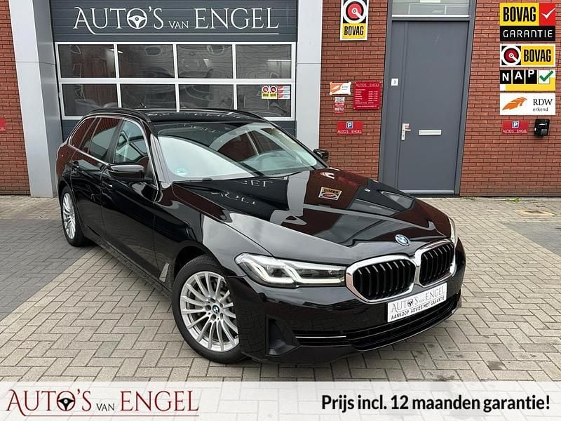 Zwart Gebruikt 2021 BMW 530 Stationwagen | € 29.950 (Super prijs) - Afbeelding 1/4