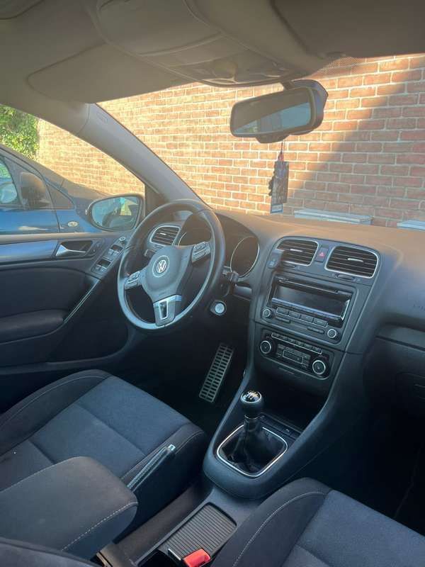 Zwart Gebruikt 2011 VW Golf VI Highline Stationwagen | € 4.500 (Eerlijke prijs) - Afbeelding 1/4