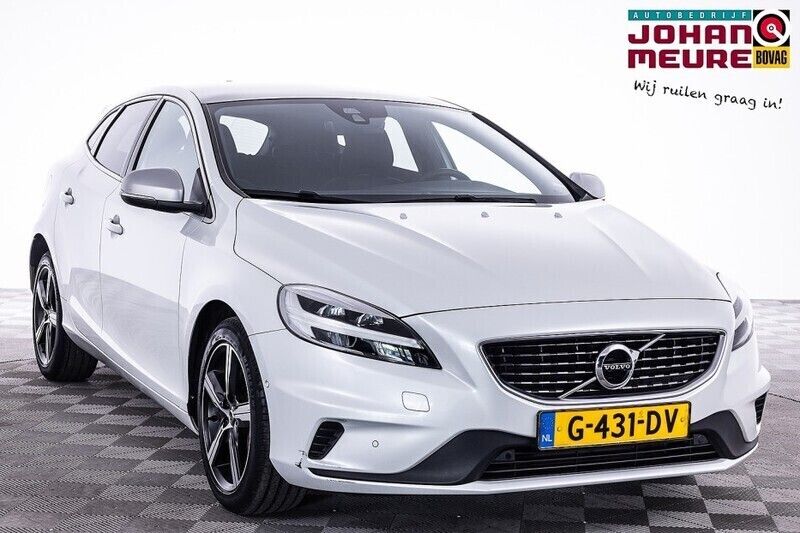 Wit Gebruikt 2019 Volvo V40 Stationwagen | € 21.490 (Eerlijke prijs) - Afbeelding 1/4