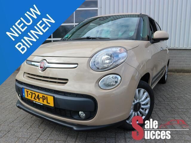 Beige Gebruikt 2016 Fiat 500L Living MPV | € 10.950 - Afbeelding 1/4