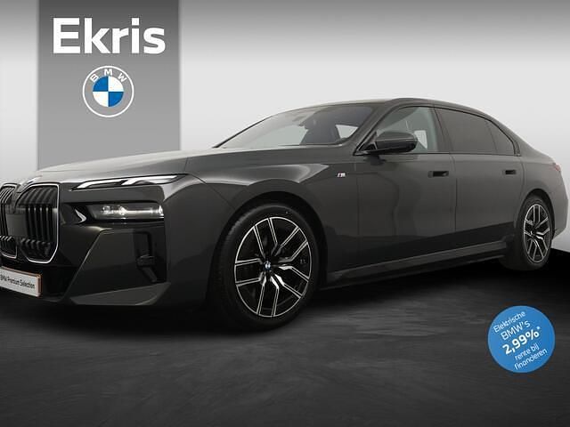 Grijs Gebruikt 2024 BMW i7 Comfort Edition Sedan | € 83.900 - Afbeelding 1/4