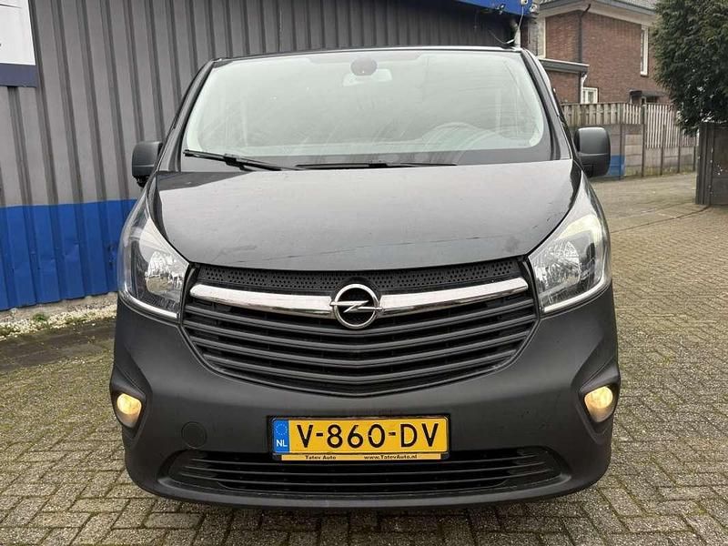 Occasion Opel Vivaro Sport 121 PK (88 kW) 2017 Zwart MPV