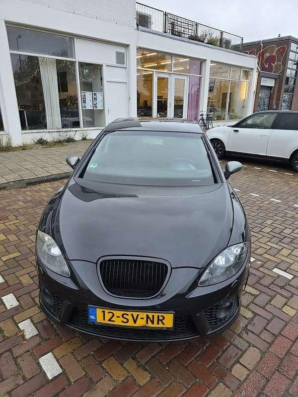 Zwart Occasion 2006 Seat Leon Stylance Stationwagen | € 3.000 (Eerlijke prijs) - Afbeelding 1/4