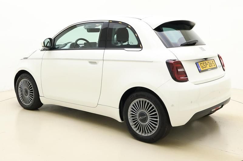 Occasion Fiat 500e Urban 86 kW (118 PK) 2024 Rood Hatchback