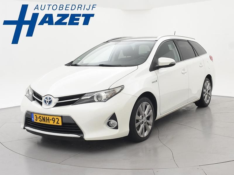 Wit Gebruikt 2013 Toyota Auris Hybrid Stationwagen | € 9.950 (Eerlijke prijs) - Afbeelding 1/4