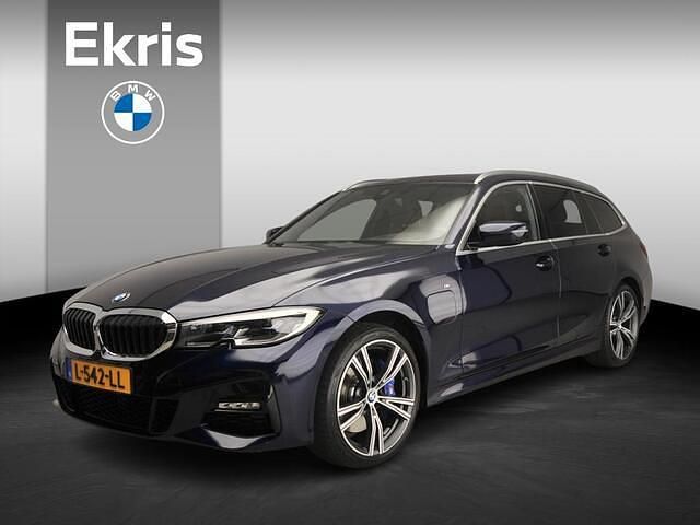 Blauw Gebruikt 2021 BMW 330 M Sport Stationwagen | € 37.900 (Eerlijke prijs) - Afbeelding 1/4