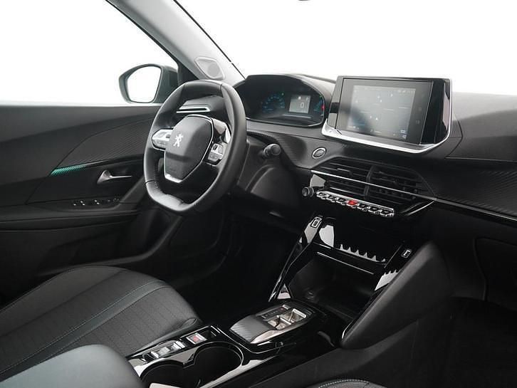 Occasion Peugeot e-2008 Allure 100 kW (136 PK) 2022 Artense grey paint (kca) SUV