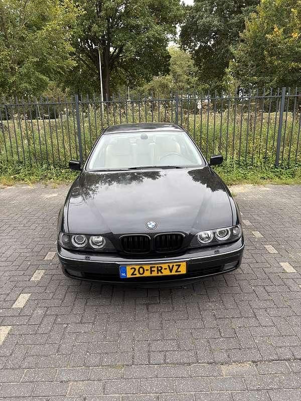 Zwart Gebruikt 2000 BMW 528 Executive Sedan | € 6.500 - Afbeelding 1/4